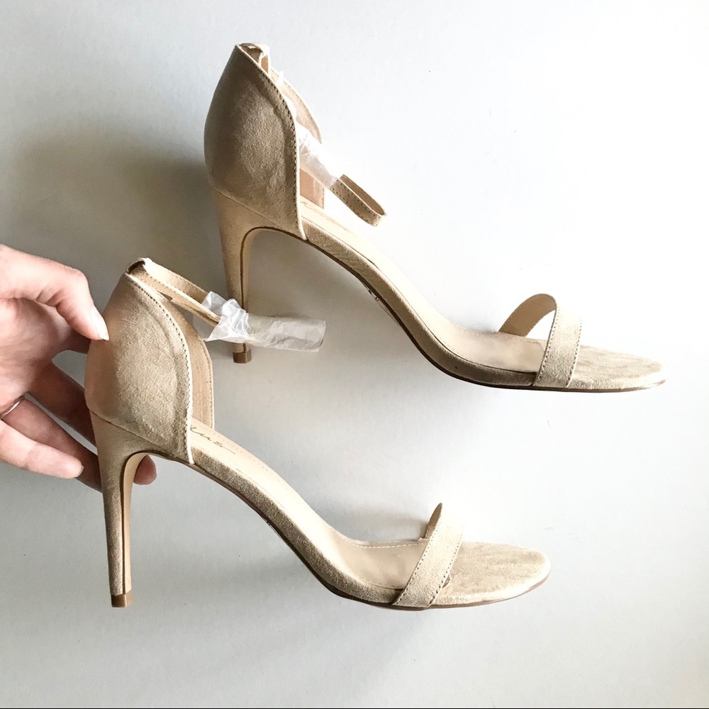 🎃 NWOT Lulu’s Ankle Strap Heels Size 9